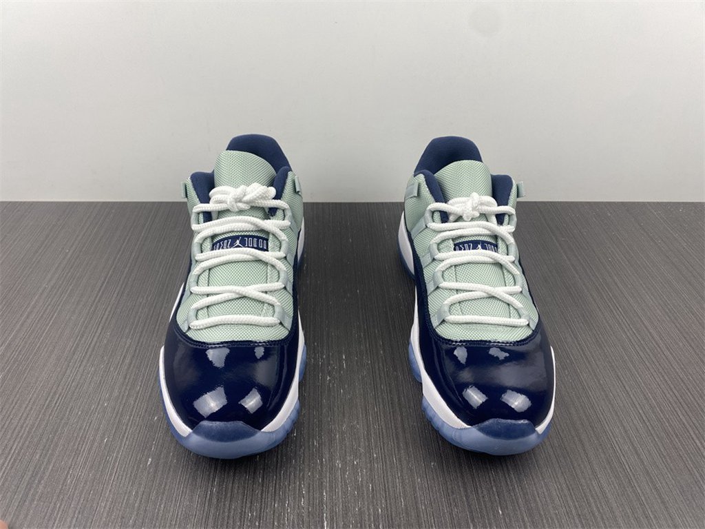 Air Jordan 11 Low AJ11 528895-007